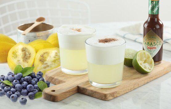 Pisco sour: El rey de los aperitivos en nuestro país.